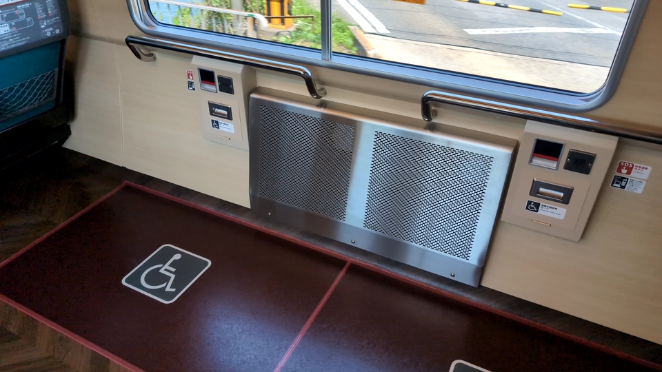 特急やくも号の車椅子スペース