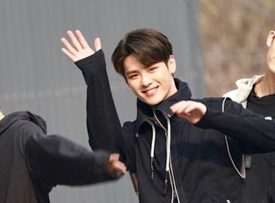 WayV 威神V クン