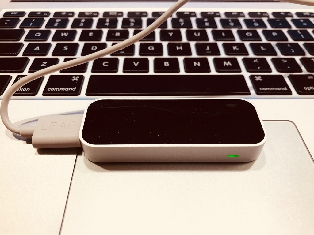 最終値下げ　Leap Motion 小型モーションキャプチャーシステム 手のジェスチャーによってMIDI入力ができる機器『Leap Motion