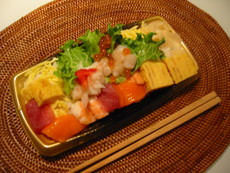 「土佐名物　皿鉢風のっけ盛り寿司」です