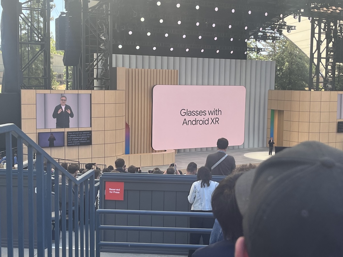 Android XR グラス型デバイス