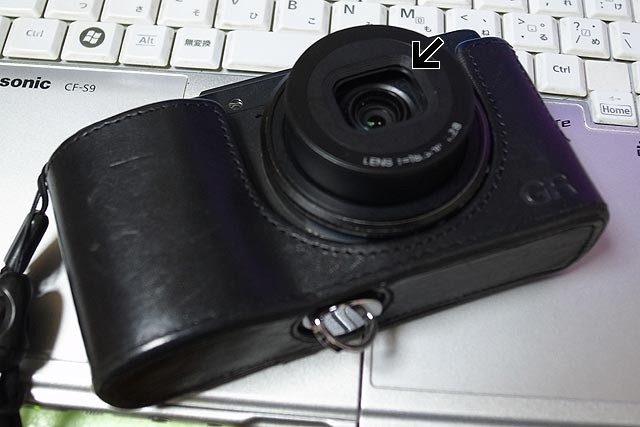 RICOH GR II 箱・充電器付き レンズカバー外れあり RICOH GR II 箱・充電器付き レンズカバー外れあり