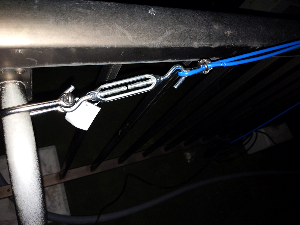 漁業無線向け 13MHz, 17MHz, 22MHz ダイポール・アンテナの製作 - 働き