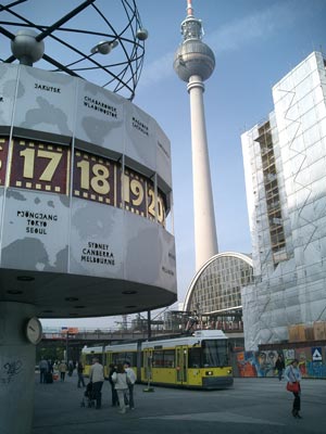 「Alexanderplatz」（2005/10/11 Berlin）