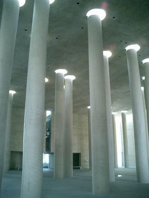 「Baumschlenweg Krematorium」（2005/10/12 Berlin）