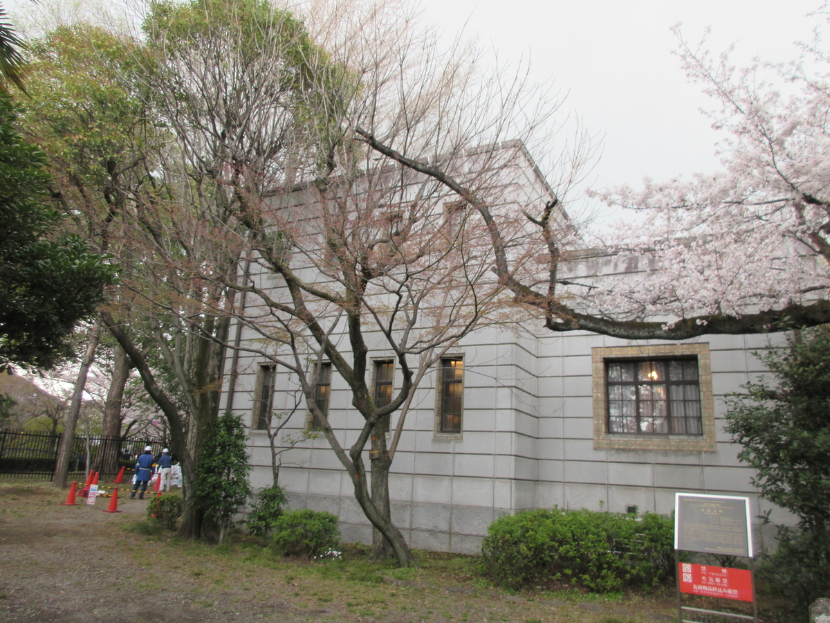 f:id:vmari:20190409114730j:plain f:id:vmari:20190409114730j:plain