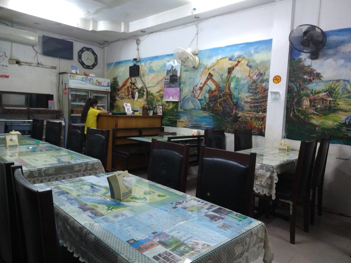 メコン河沿いのバングラデシュ料理店 ダッカ・レストラン (Dhaka Restaurant) （ビエンチャン・ラオス