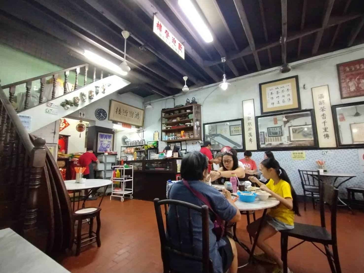 旧市街にある雰囲気の良い中華料理店 - 鴻園酒楼（Hoong Tho