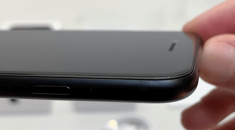 実機写真あり】iPhone SE2 ブラック（黒）のデザイン｜色合い