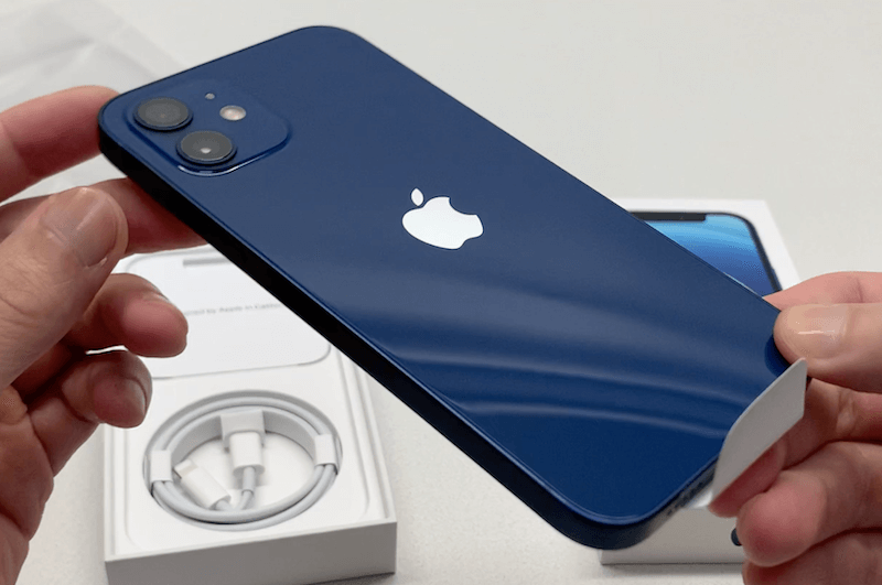 開封レビュー】iPhone 12 ブルー（青色）を購入してみた！付属品