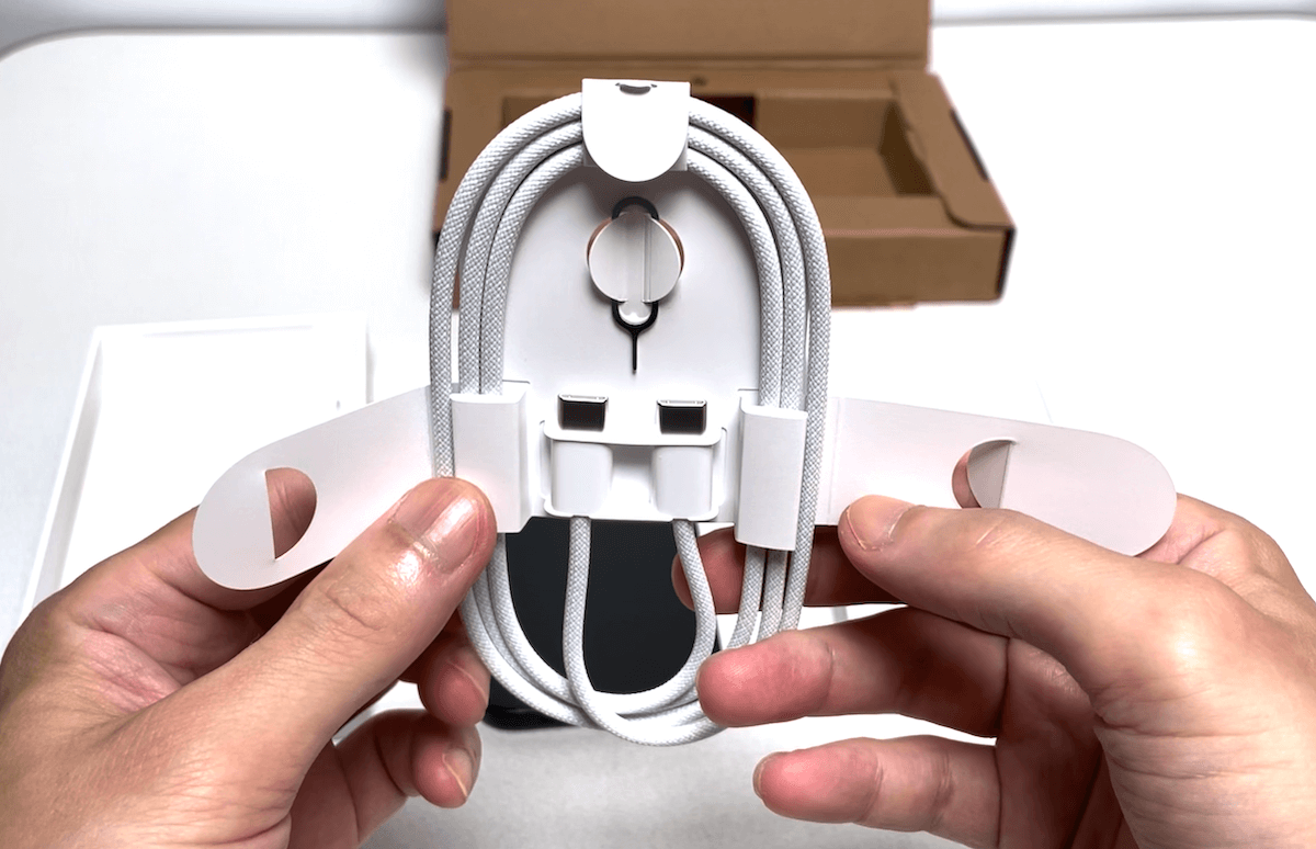 開封レビュー】iPhone 16の付属品一覧と必要なもの - iPhone Wiki