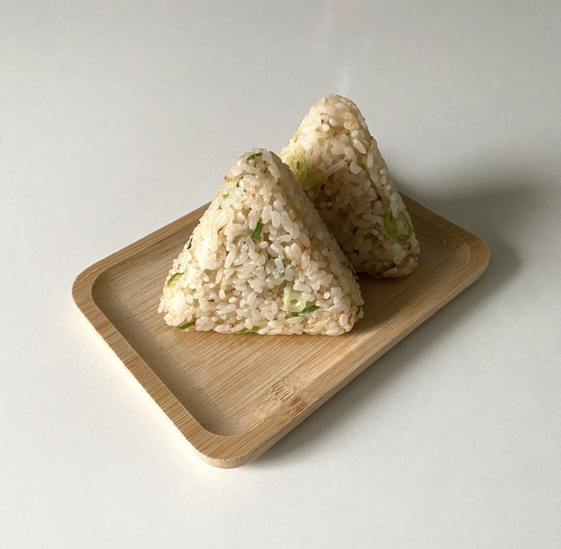 チーズとおかかのおにぎり(大人用)