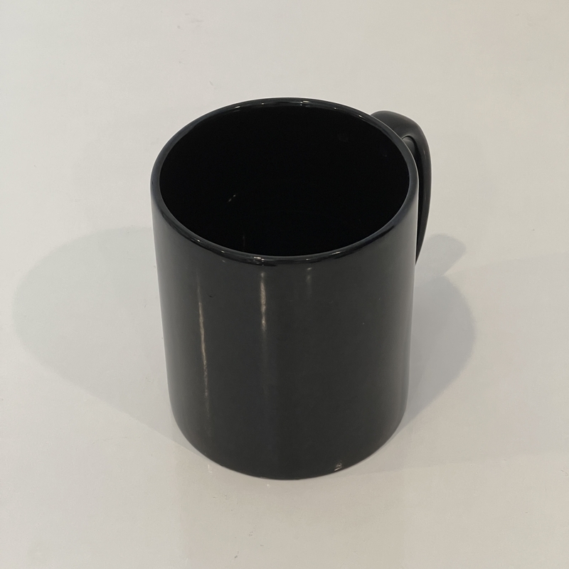 Simple black coffee mug for relaxing night time｜夜のリラックスタイムにぴったりの黒マグカップ