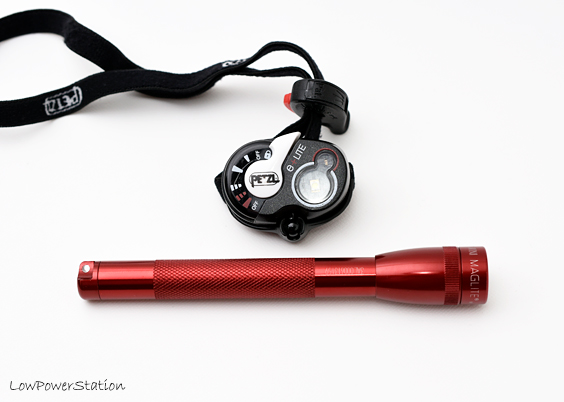 マグライト（赤） Amazon | MAG-LITE(マグライト) ミニマグライト 2AAA LED 箱 レッド