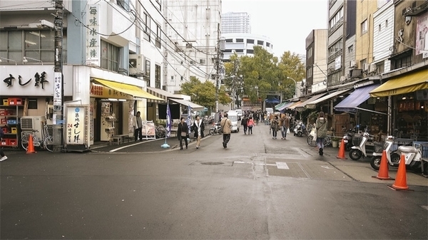 日本における知的エリート 知識人の宿命となる大衆との思想の乖離とは 日本的大衆の土着的態度と外来思想による主導権争いの末路 吉本隆明 マチウ書試論 転向論 日々是〆〆吟味