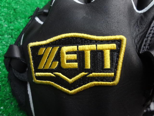 BRGB19T ZETT ゼット　右利き用　投手用　グローブ　軟式　藤浪晋太郎(阪神)モデル ZETTゼット 軟式用 藤浪晋太郎(阪神)モデルグローブ BRGB19T