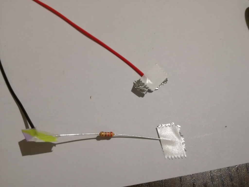 電子工作】ボタン電池式の照明を単三乾電池式に改造する（実験・試作編） - データ分析系男子。