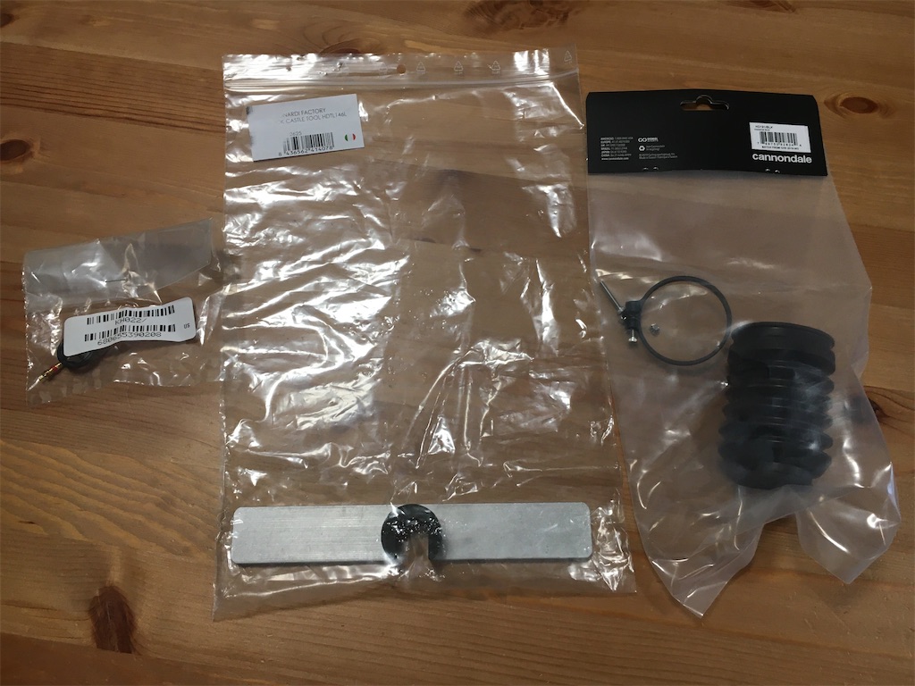 CannondaleのHeadshokをオーバーホールした（その1） - wannabex's blog