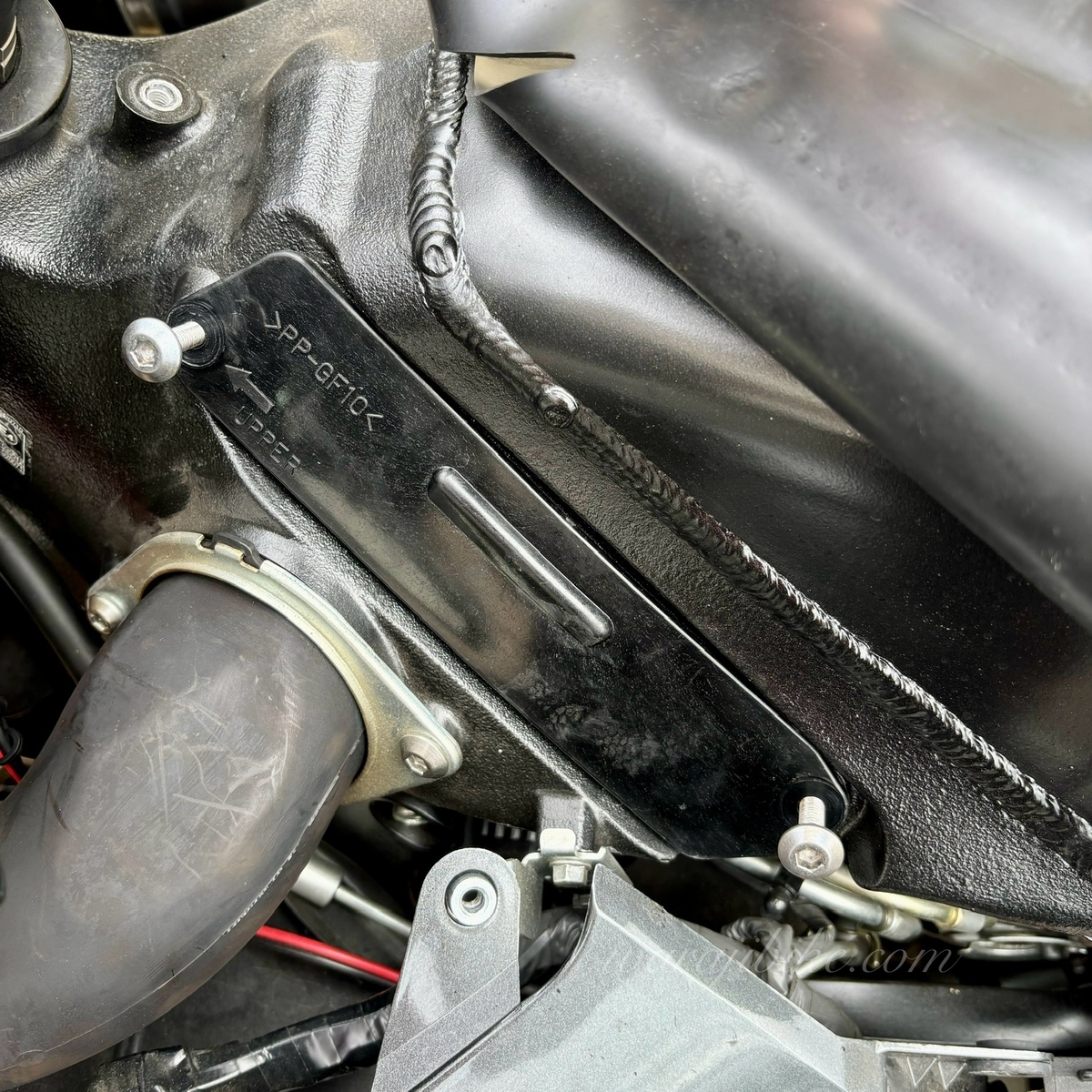 ZZR1400のエアーフィルター取り換え - うさぎのしらせ