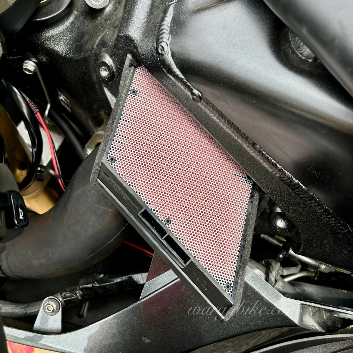 ZZR1400のエアーフィルター取り換え - うさぎのしらせ