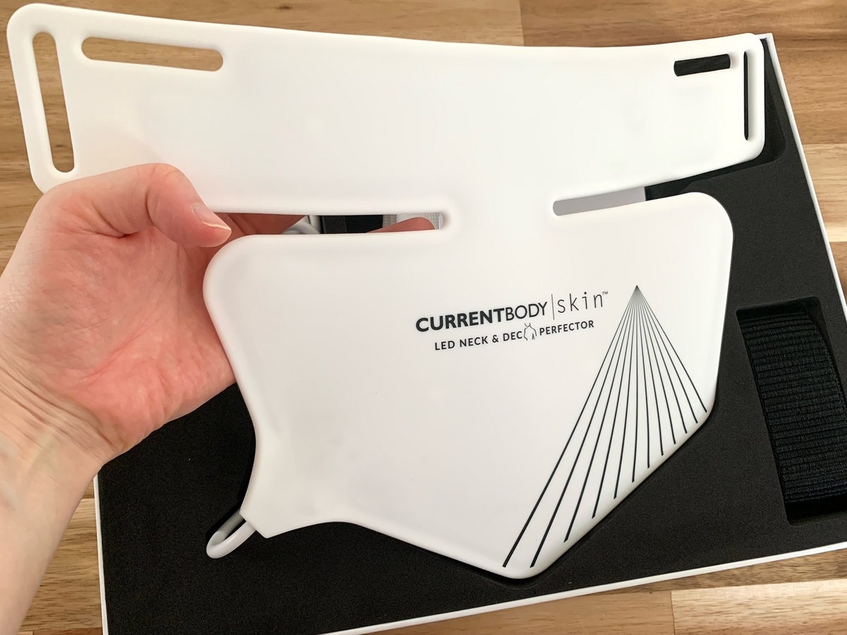 カレントボディは怪しい？見た目がすごいLEDマスクを買って使ってみた！