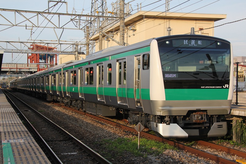 試9845M・E233系7000番台「埼京線」 in指扇駅 - わらよのブログ