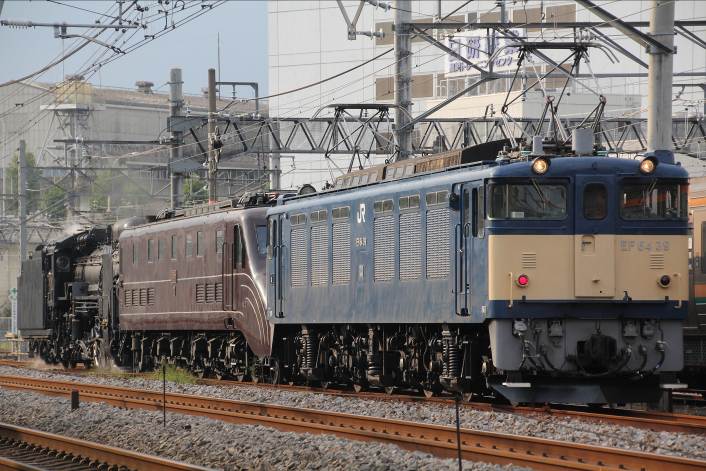 高崎12系、高崎旧客4両、EF65 501 、EF64 11両セット 2024年4月23日 電気機関車 EF65 501 による旧型客車 2両と12系