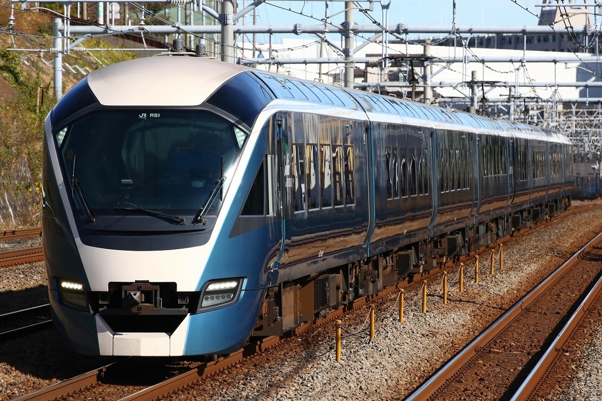 回124M・「踊り子9号」・「サフィール踊り子1号」など in鶴見・新子安