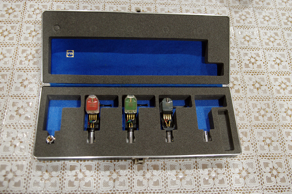 ELAC STS-200 超貴重　世界初MM ELAC STS-200 MM Caertridge + Ortofon Headshell ￥Sold out