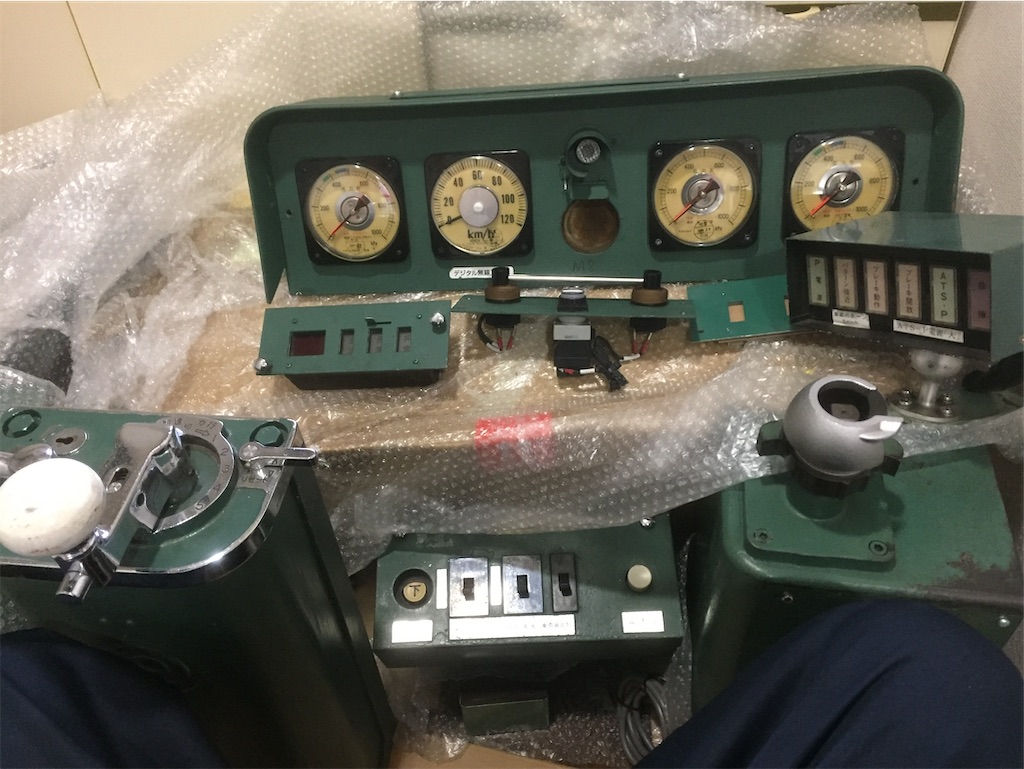 【廃車鉄道部品】１１５系？　運転台機器 хироの汚部屋😅にある115系運転台😲✨ - ワシ丸ドットコム！