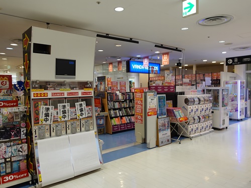 新所沢パルコ 激レア 缶バッチ 閉店パンフレット シールセット 【公式
