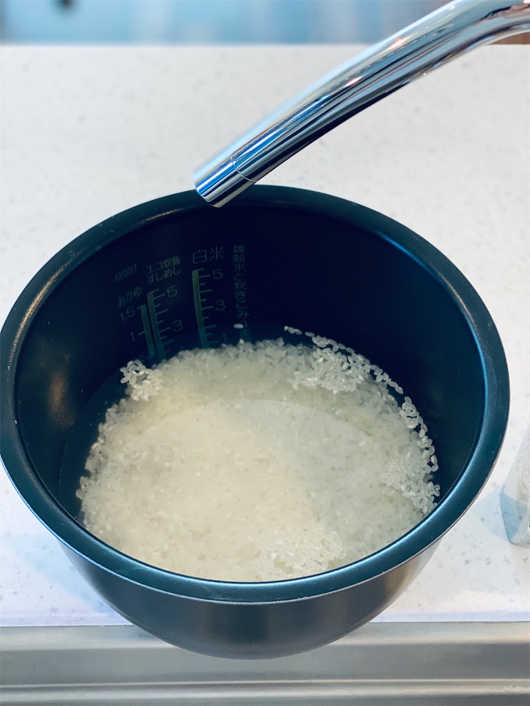 キッチンの浄水器はグローエの ”クリンスイ製” 使用感と水の出方