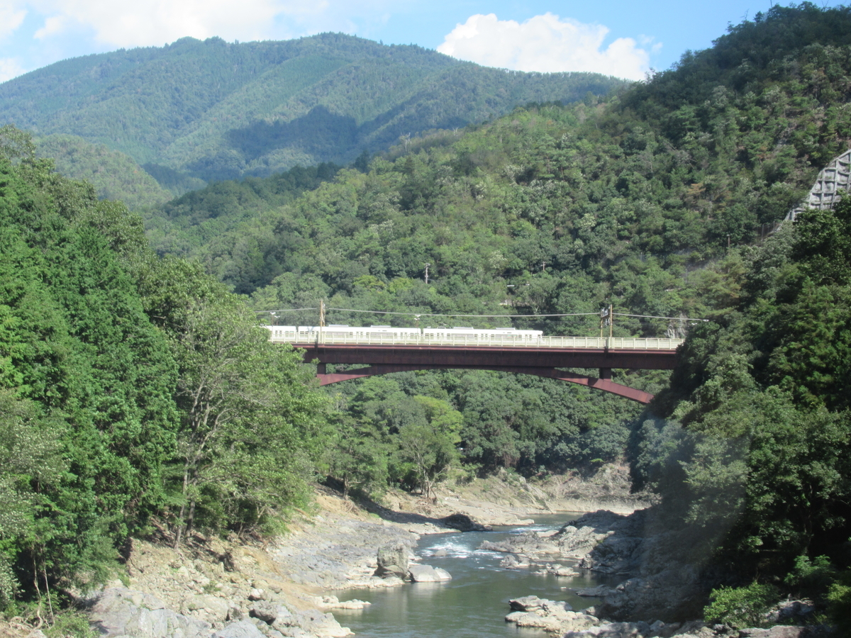 f:id:watakawa:20201111125550j:plain f:id:watakawa:20201111125550j:plain