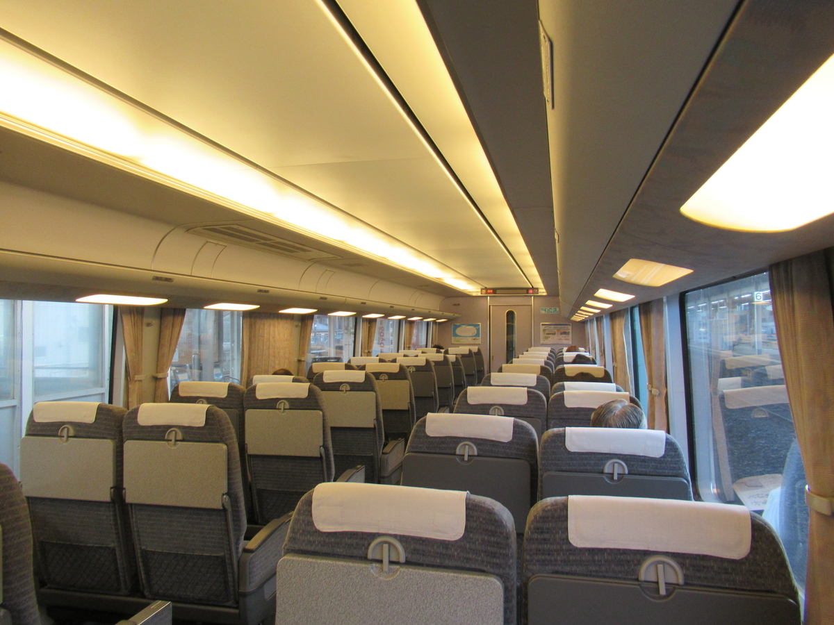 たった3両＆全車自由席！ 驚きの北陸特急がありました - わたかわ 鉄道