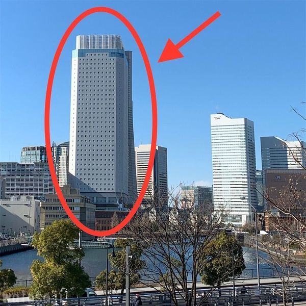 スマホの壁紙を一新したい 青空の下で色んな場所から横浜ランドマークタワーを撮ってみた編 何だかんだで私のさじ加減