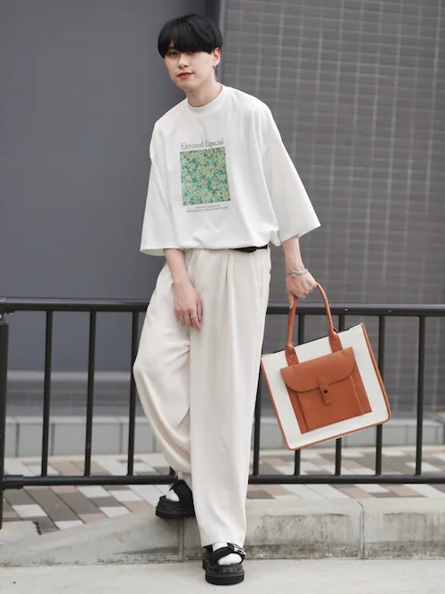 【大学生メンズ・夏秋の通学コーデ66選】失敗しない服買うべきブランド一覧も ファッション記事 WEAR 【大学生メンズ・夏秋の通学コーデ66選】失敗しない服買うべきブランド一覧も ファッション記事 WEAR