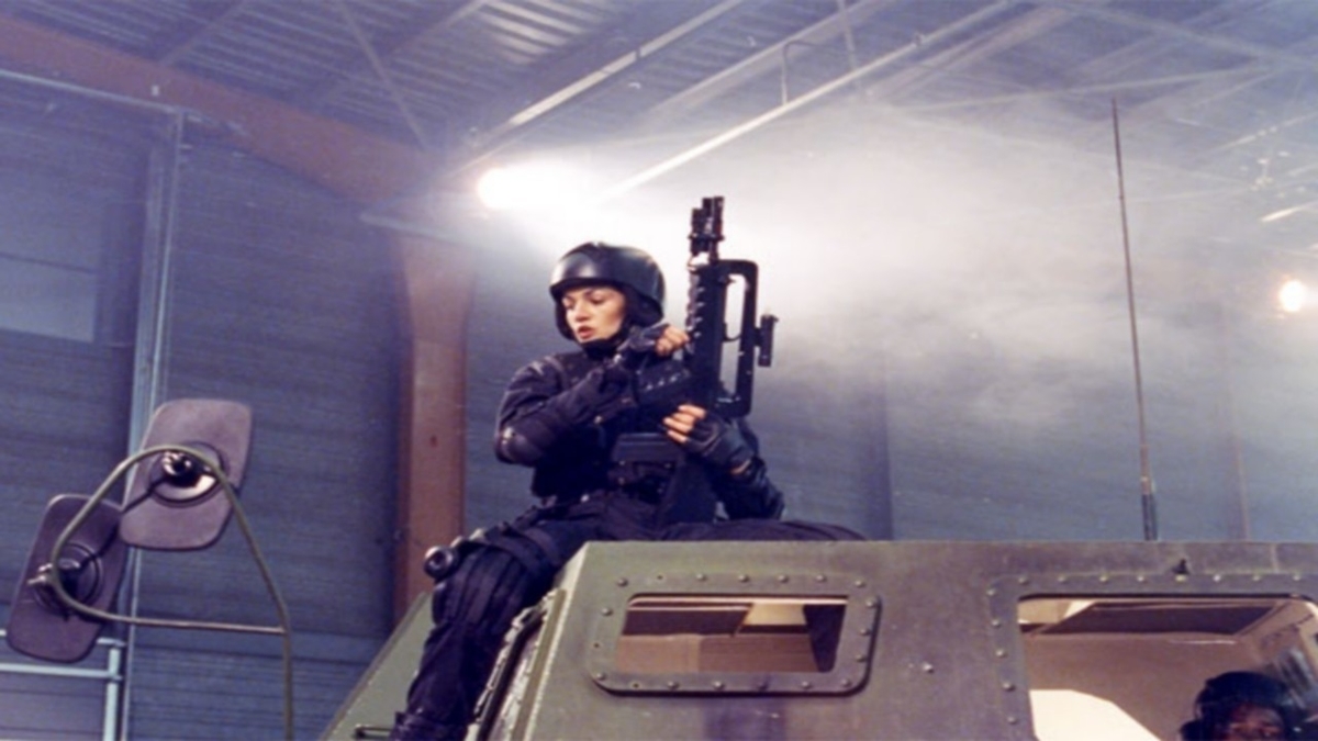 スズメバチ フレンチノワール版要塞警察 たまらない映画です レタントンローヤル館 スズメバチ フレンチノワール版要塞警察 たまらない映画です レタントンローヤル館