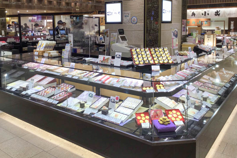 石川県金沢市の和菓子屋菓匠 まつ井の友禅ころも
