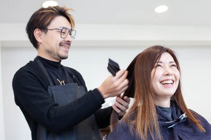 石川県金沢市にあるヘアサロンのルーヴルで髪質改善ヘアカラー