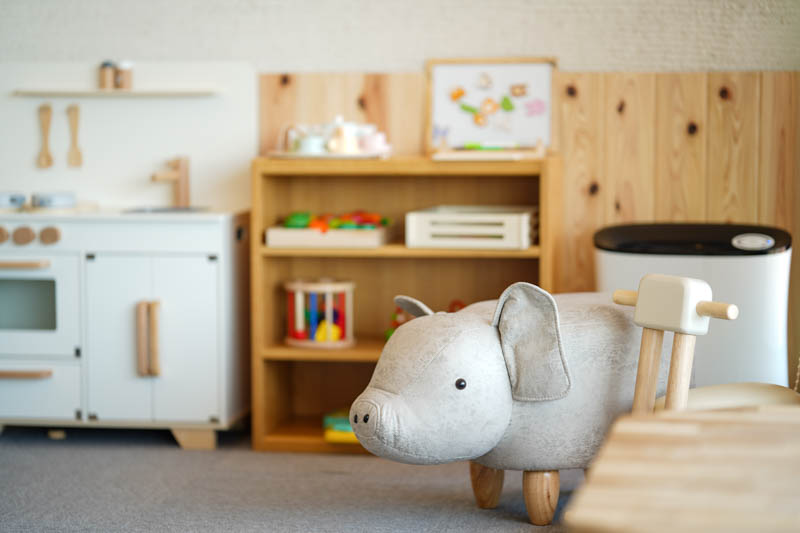 石川県小松市にあるカフェアルの内観