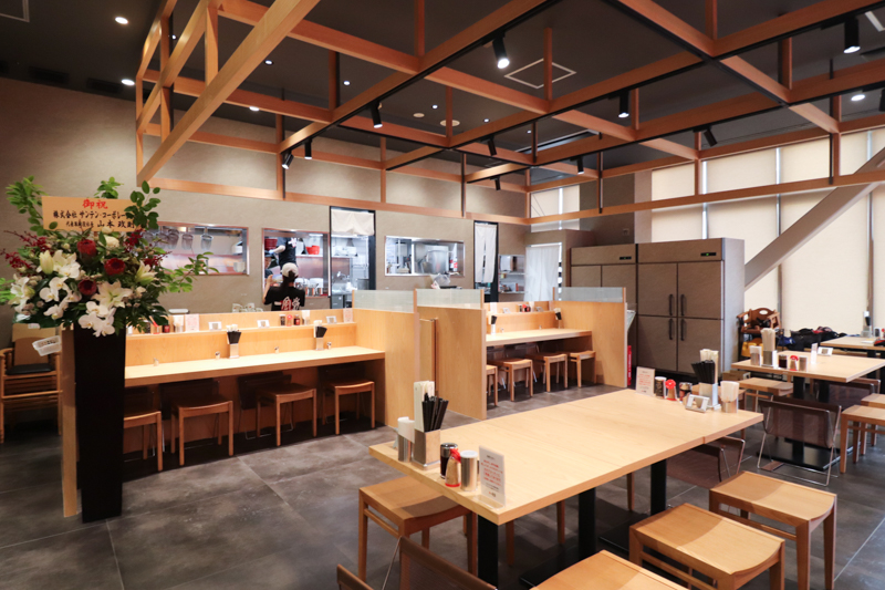 一風堂金沢FORUS店の内観