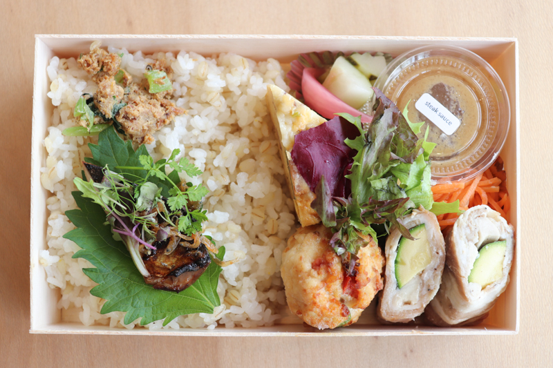 石川県金沢市戸水にあるコンビニエンスストアcalcolo（カルコロ）洋風幕の内弁当