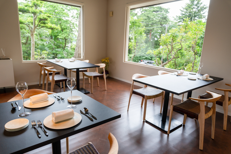 金沢市東御影町にあるフレンチレストランLes Mailles（レマイユ）内観