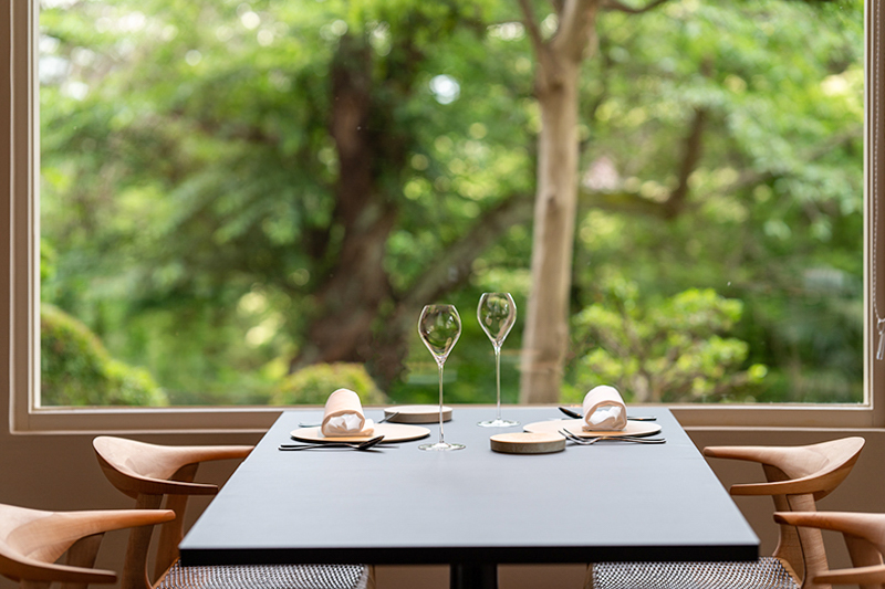 金沢市東御影町にあるフレンチレストランLes Mailles（レマイユ）内観