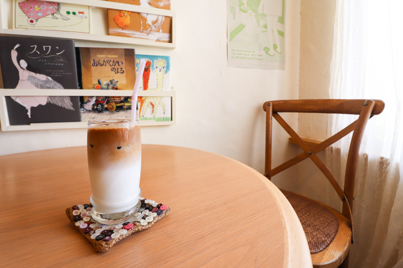 石川県金沢市泉野町のCafe Monsieur Quatre（カフェ ムッシュキャトル）