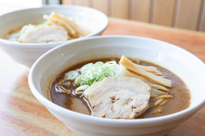【中古】 ラーメン完全本 石川・富山・福井＋各地の３００杯/金沢倶楽部/木戸珠代 中古】 ラーメン完全本 石川・富山・福井＋各地の300杯/金沢