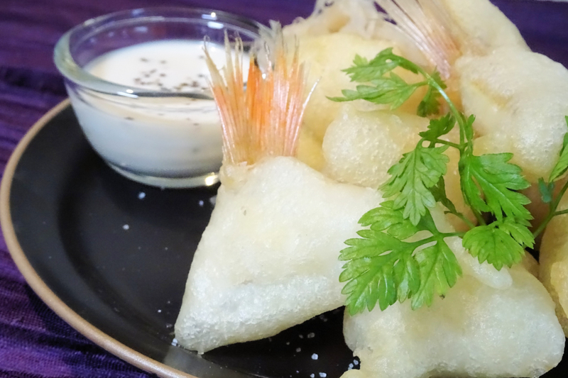 山代温泉街のCafe and Bar Cucuri