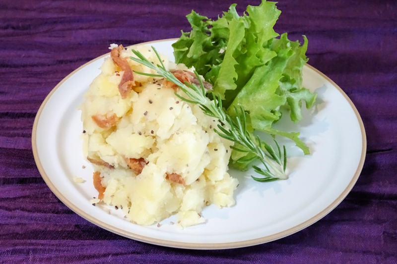 山代温泉街のCafe and Bar Cucuri