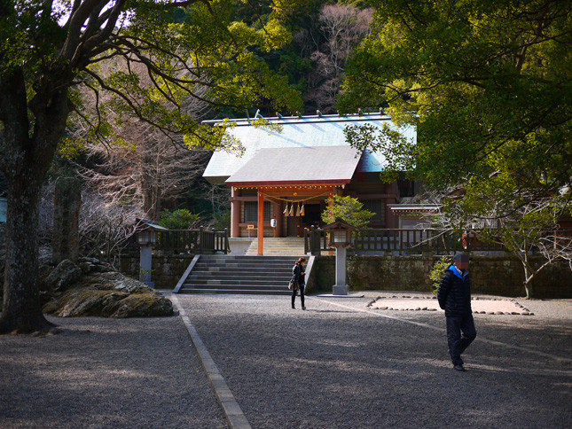 安房神社