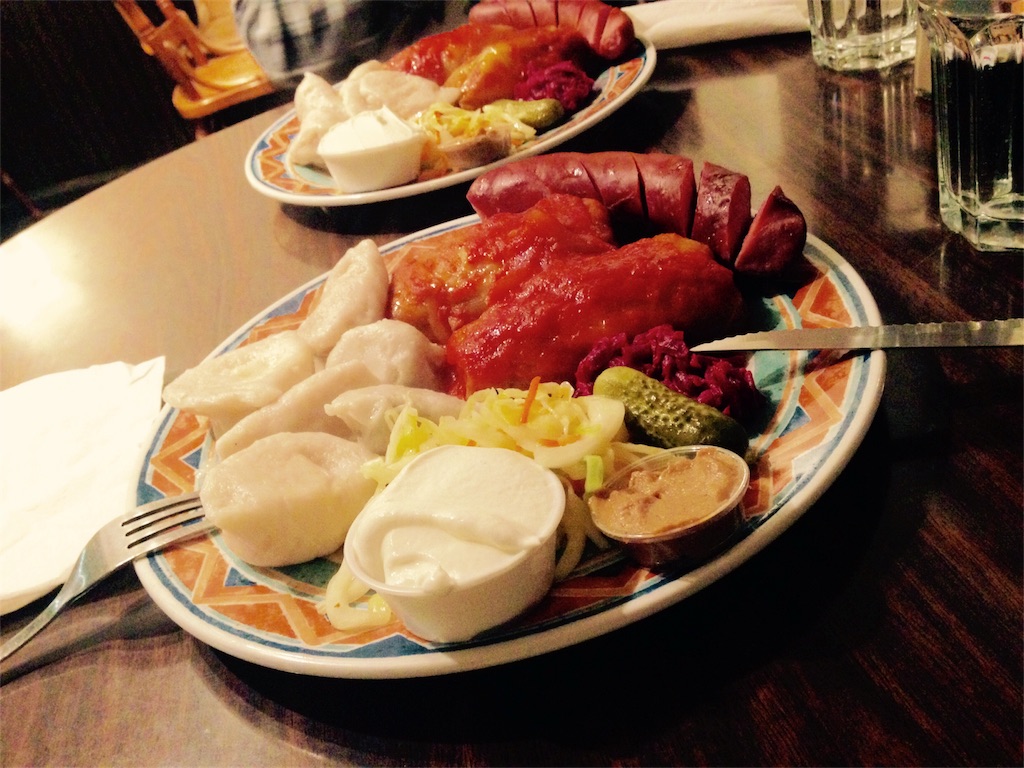 バンクーバーのウクライナ料理レストランukrainian Village ワーホリハンターなう